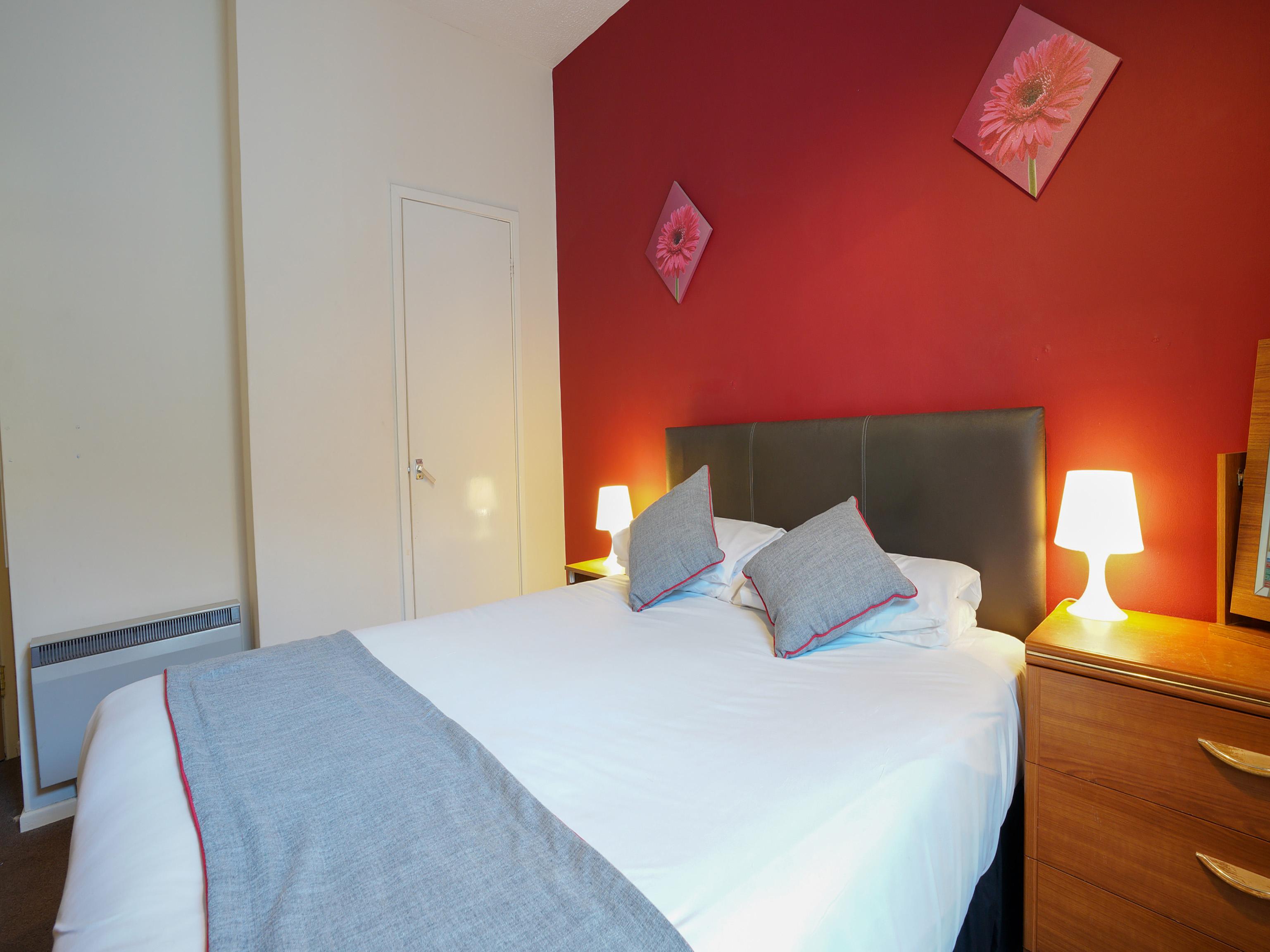 Oyo Shanklin Beach Hotel Bagian luar foto