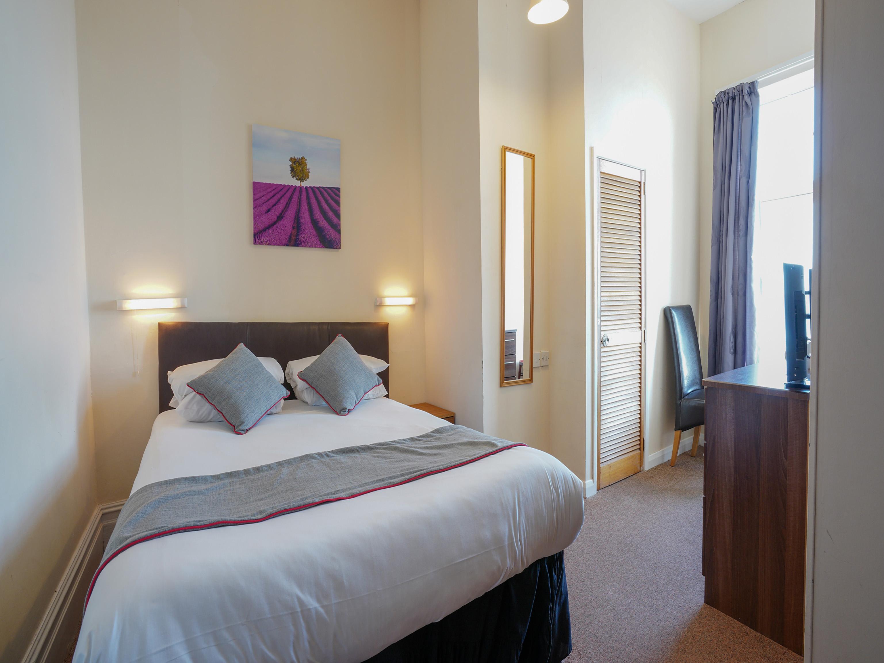 Oyo Shanklin Beach Hotel Bagian luar foto