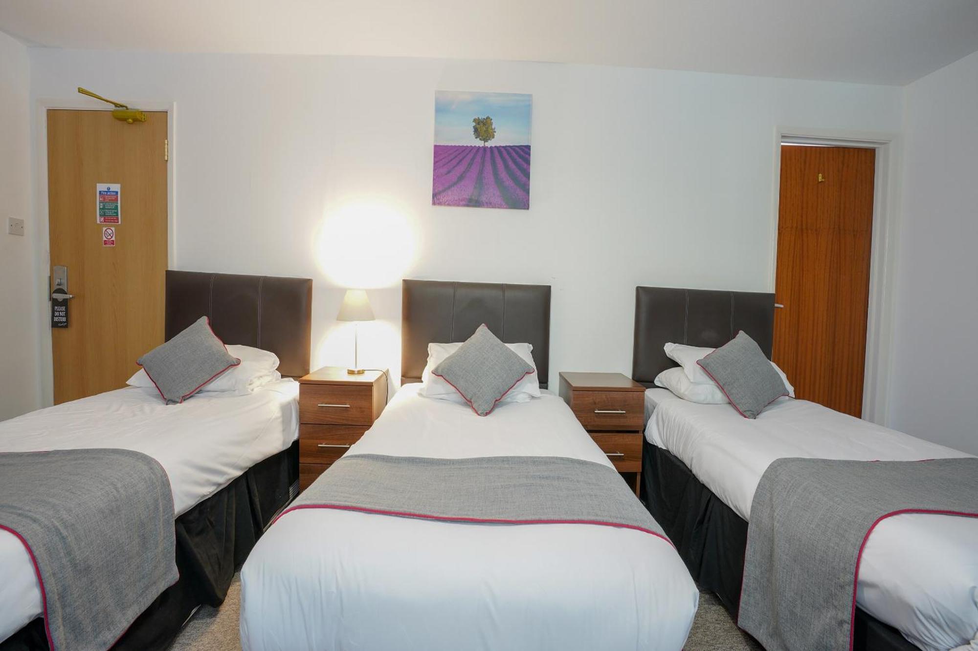 Oyo Shanklin Beach Hotel Bagian luar foto